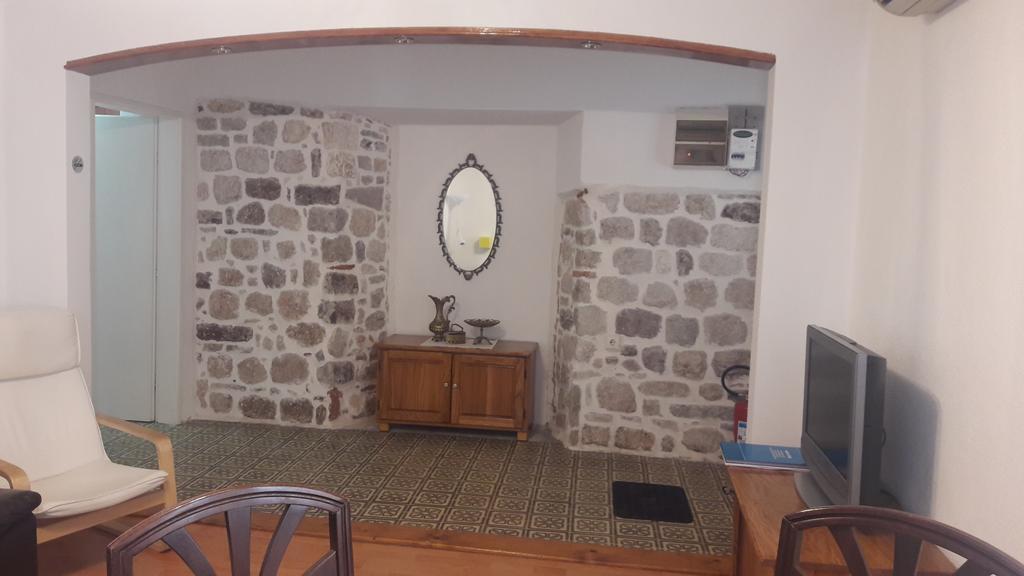 Apartment Vassa Kotor Exterior photo