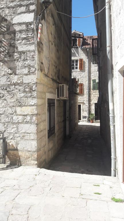 Apartment Vassa Kotor Exterior photo